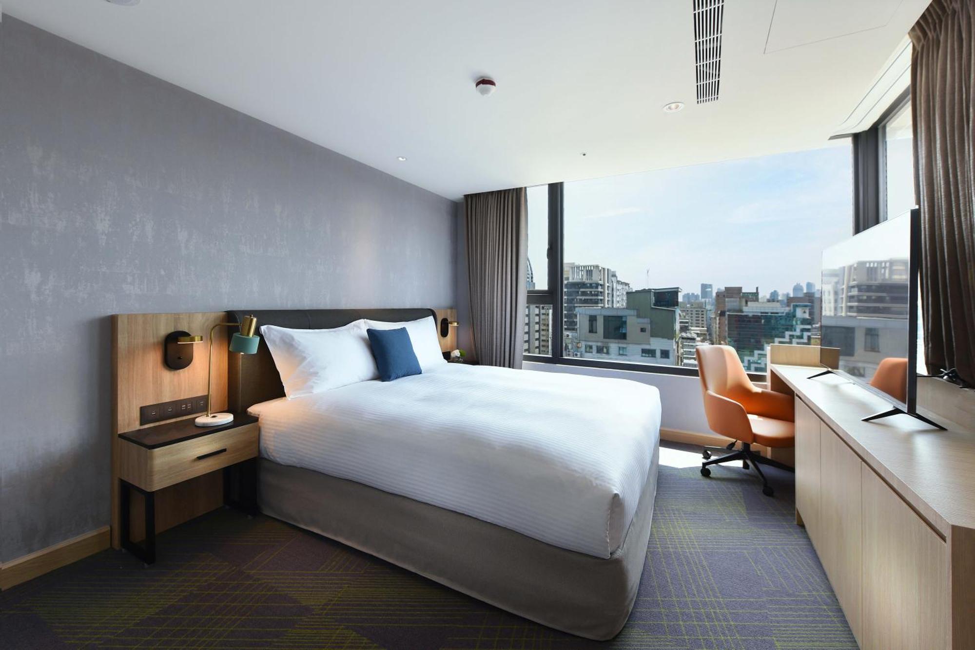 Fullon Poshtel - Kaohsiung Hotel Ngoại thất bức ảnh